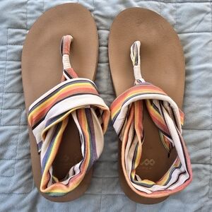 Sanuk Sling ST Pride Rainbow Thong Sandals Wide Fit Women's 10 / Men's 8